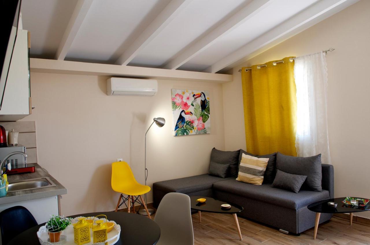 Domenica Apts I Laganas Luaran gambar