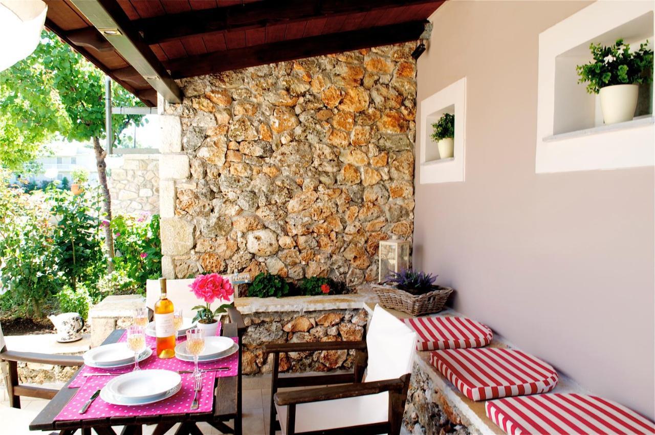 Domenica Apts I Laganas Luaran gambar